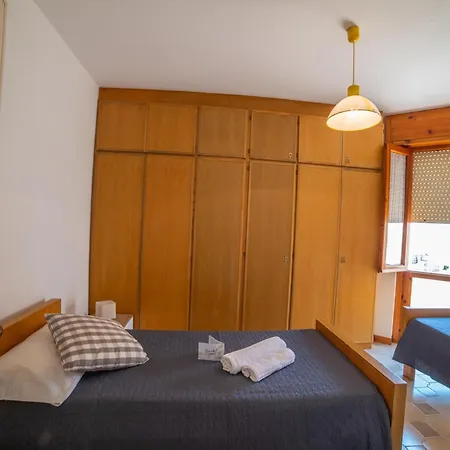 Flow Near & Centre - Happy Apartment
